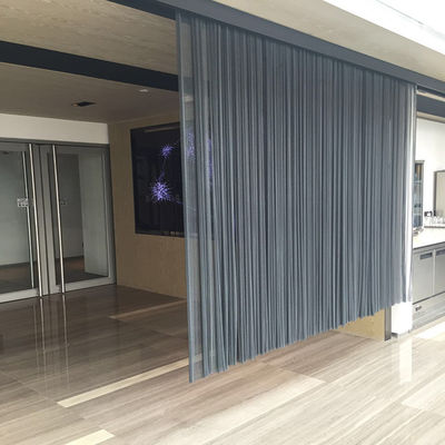 Cortinas de rolos de metal 80% Área de abertura 1,0 mm Diâmetro de fio Cortinas de divisória internas
