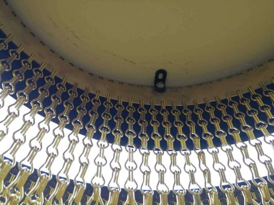 Tipo de cadeia de alumínio Bom desempenho de ventilação Decoração interior Tecto divisório