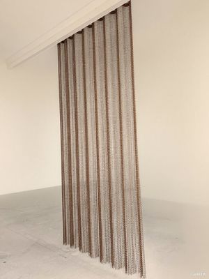 Cortina de elos de alumínio com tamanho personalizado e trilhos duráveis e outros acessórios