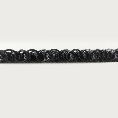 Aço inoxidável rede metálica arquitetônica tamanho de malha personalizado tratamento de superfície anodizante para fachadas de edifícios duráveis e aplicações interiores