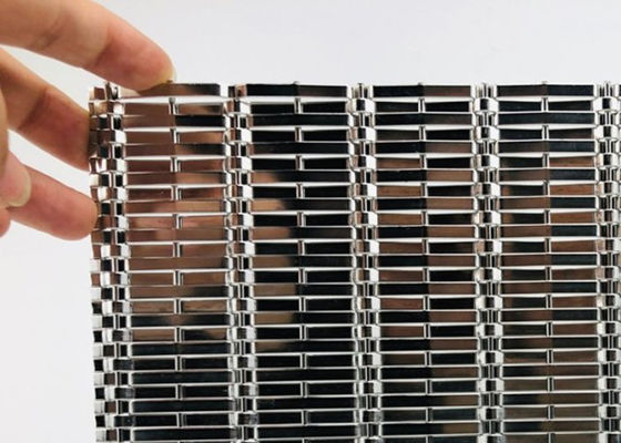 Largura de aço inoxidável arquitetónica do diâmetro 2.5m de Mesh Fabric Enclosures 2.2mm